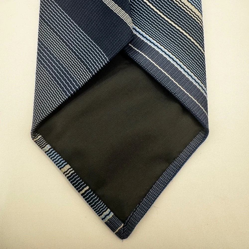 Oscar de la Renta Mens‎ Striped Silk Necktie Navy Blue White Luxury Designer Tie